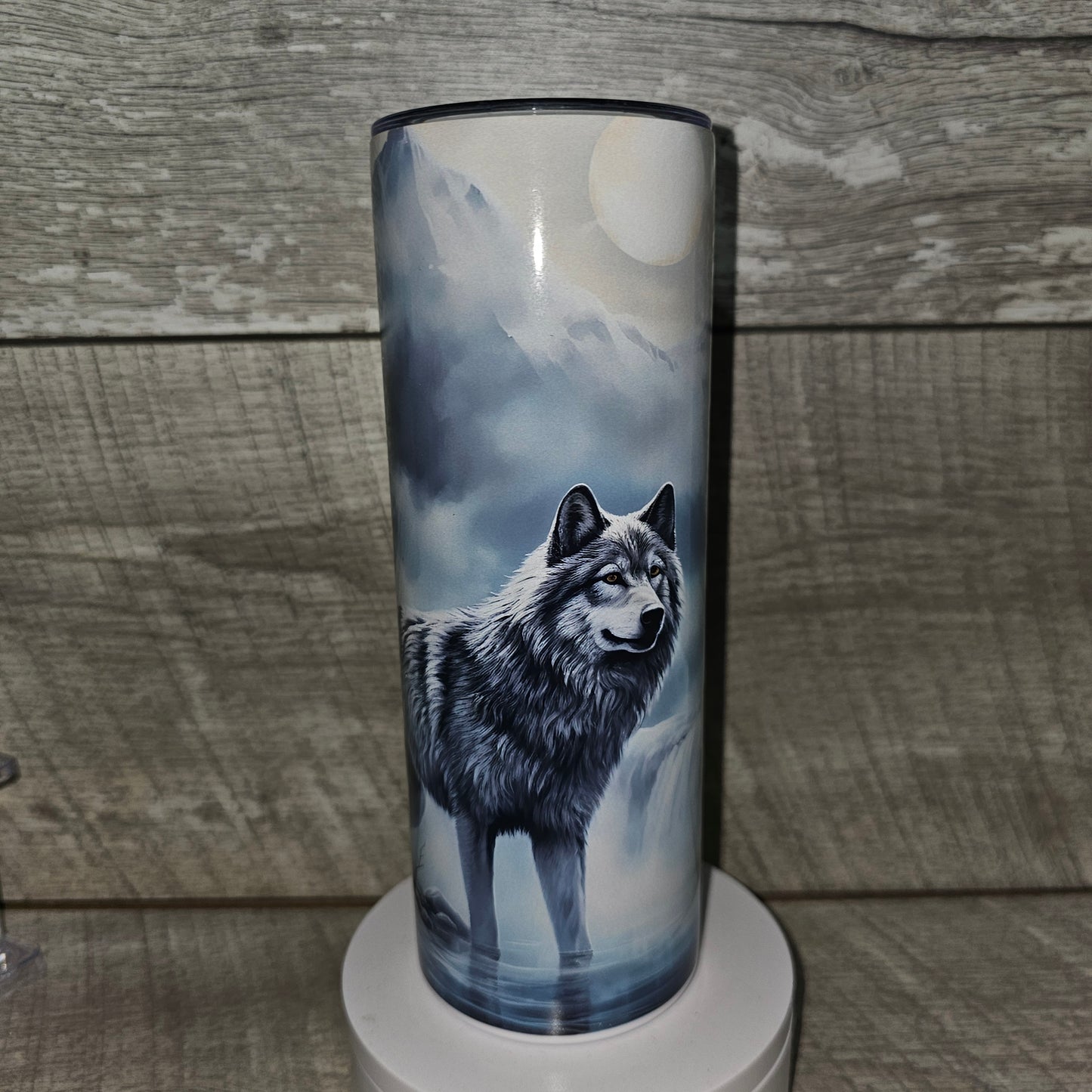 20 oz skinny Snowy Wolf Tumbler