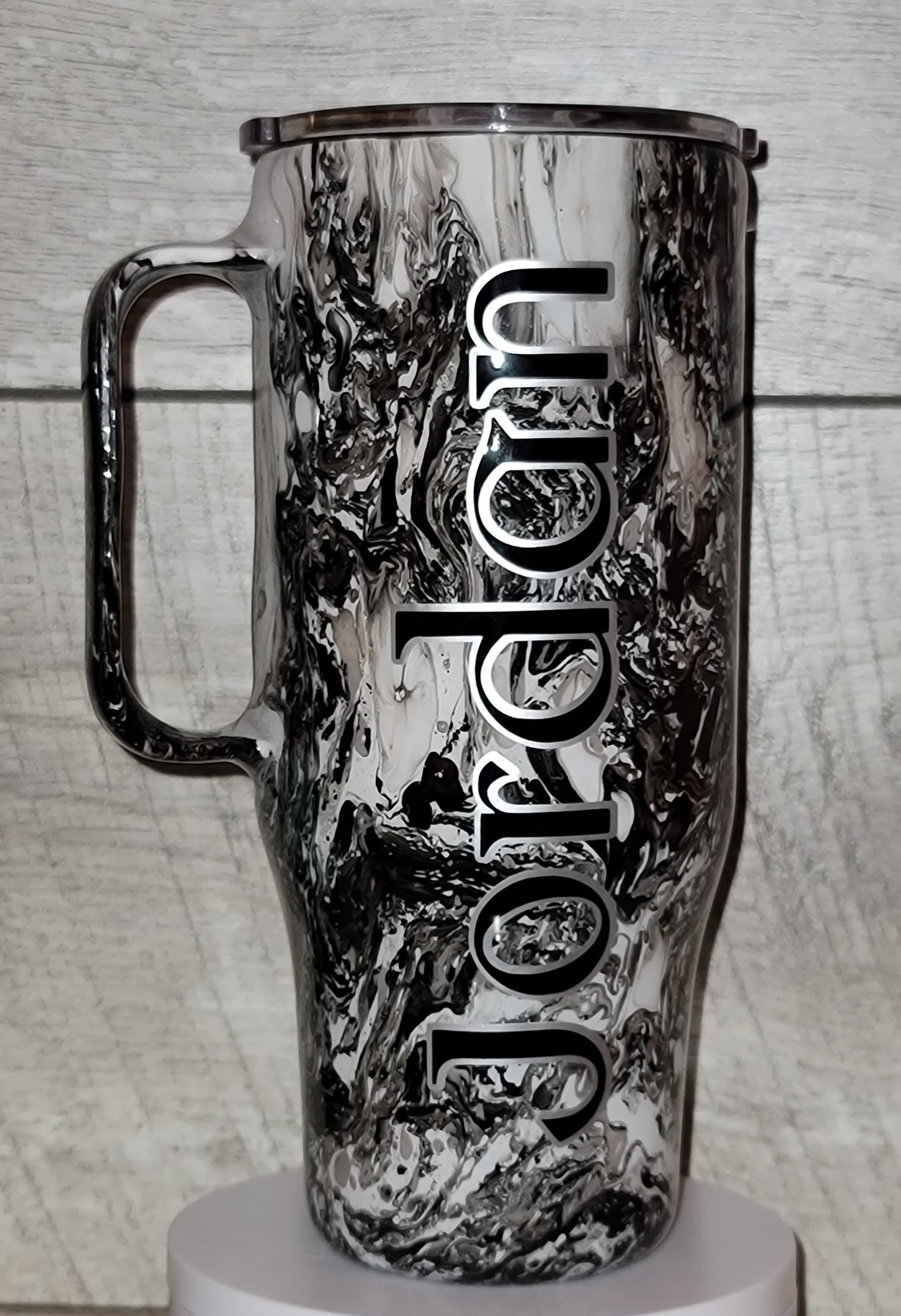 24 oz with handle